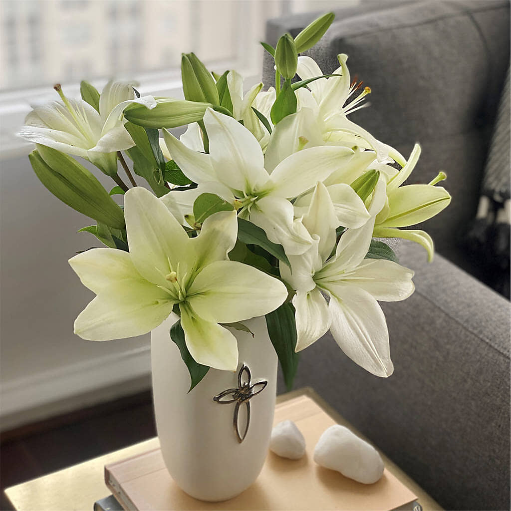 Faithful Blessings Bouquet – Oliver Flower Shop Inc, Pittsburgh PA