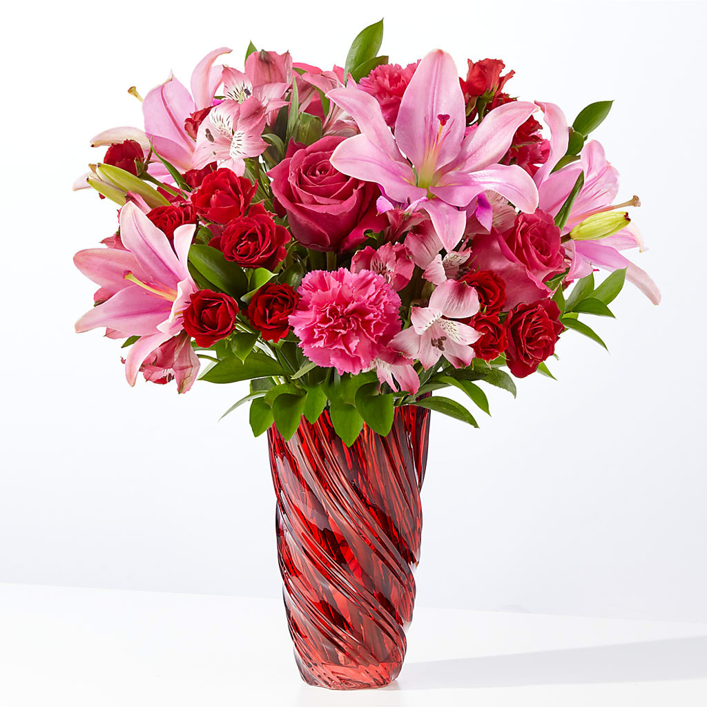 In Love Bouquet with Luxe Swirl Vase – Oliver Flower Shop Inc, Pittsburgh PA
