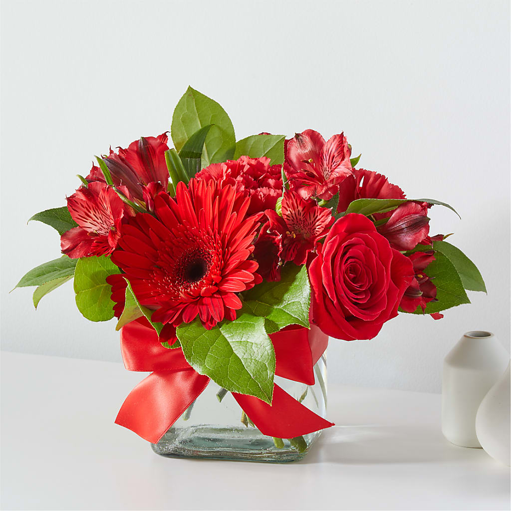 Red Hot Bouquet – Oliver Flower Shop Inc, Pittsburgh PA