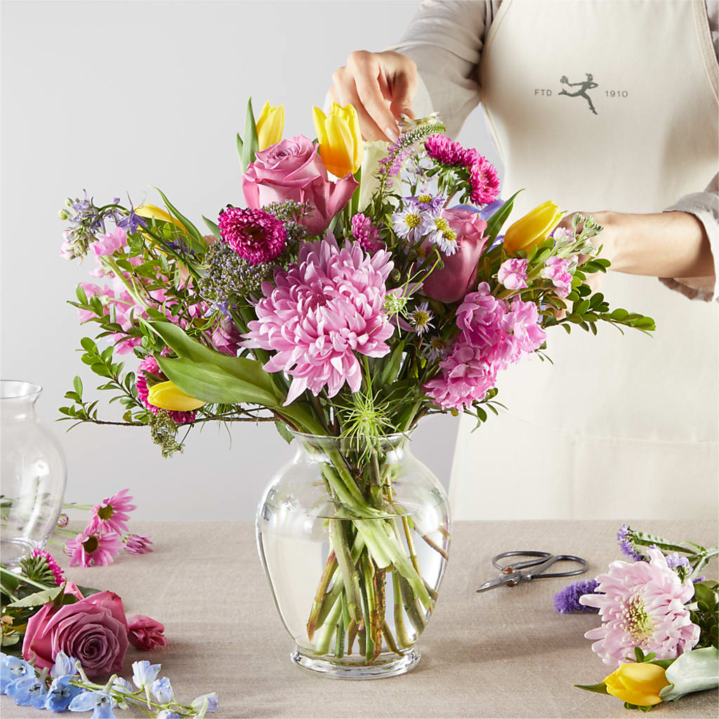 Pastel Tradition - A Florist Original –  Oliver Flower Shop Inc, Pittsburgh PA