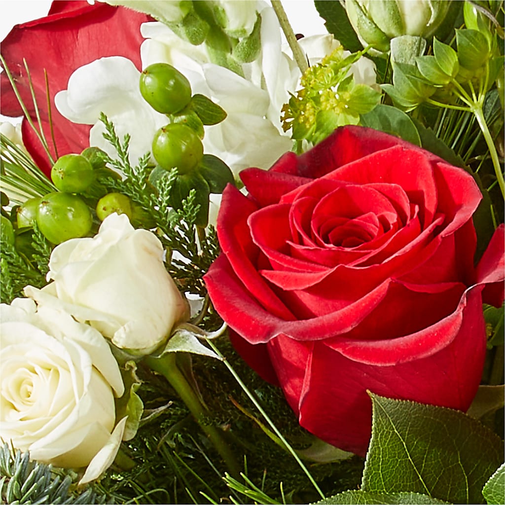 Deck the Halls Bouquet –  Oliver Flower Shop Inc, Pittsburgh PA
