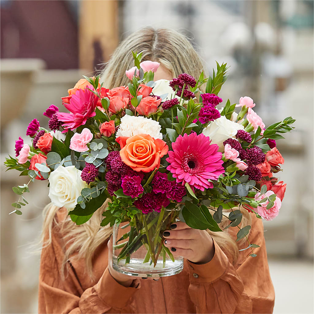 Smell the Roses Bouquet –  Oliver Flower Shop Inc, Pittsburgh PA